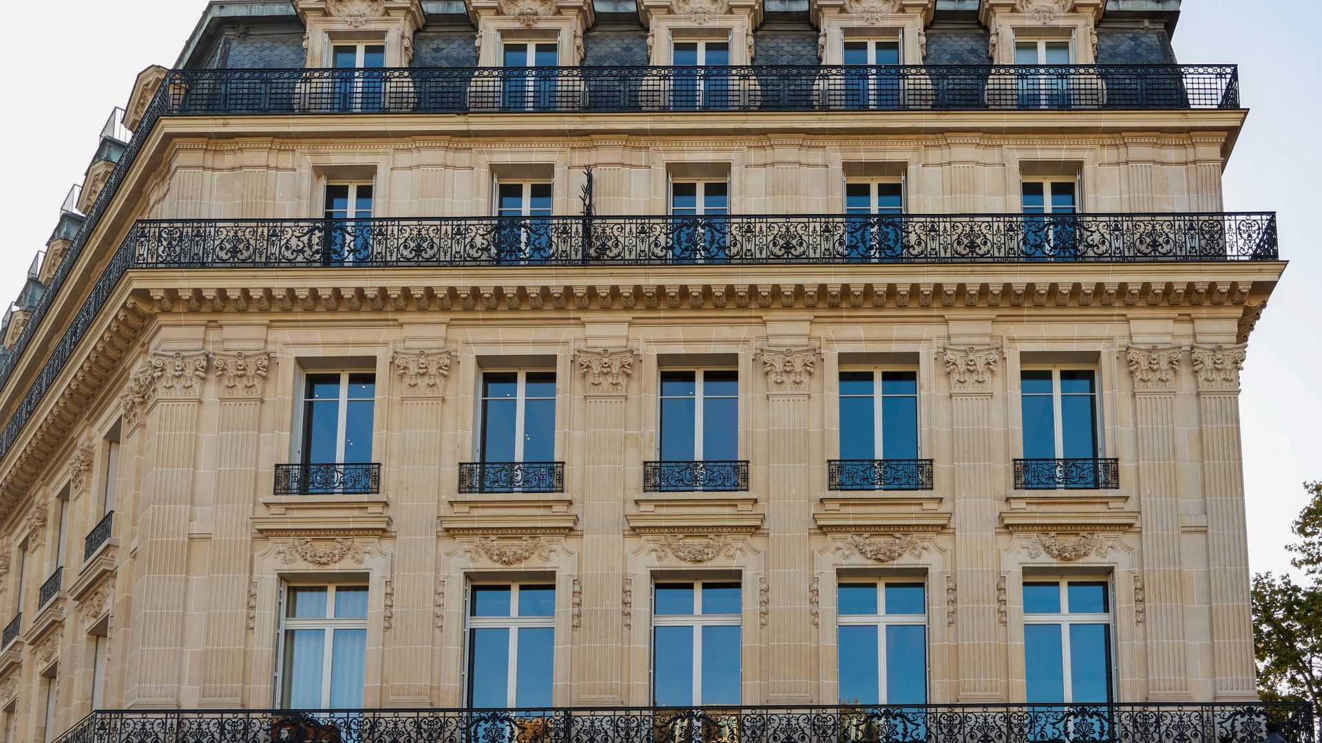 Appartement haussmannien — Paris 16e – Photo 1